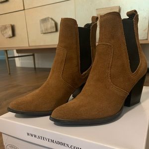Steve Madden suede booties